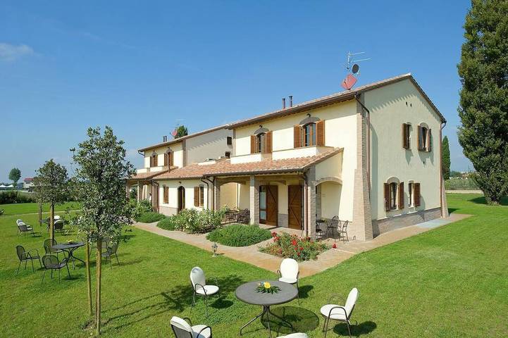 Villa per 4 persone, con piscina e giardino - 1