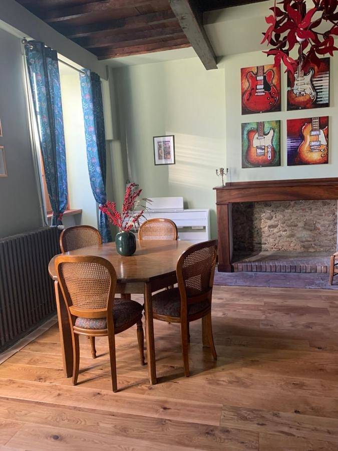 Queen Room in Estancarbon, Haute-Garonne