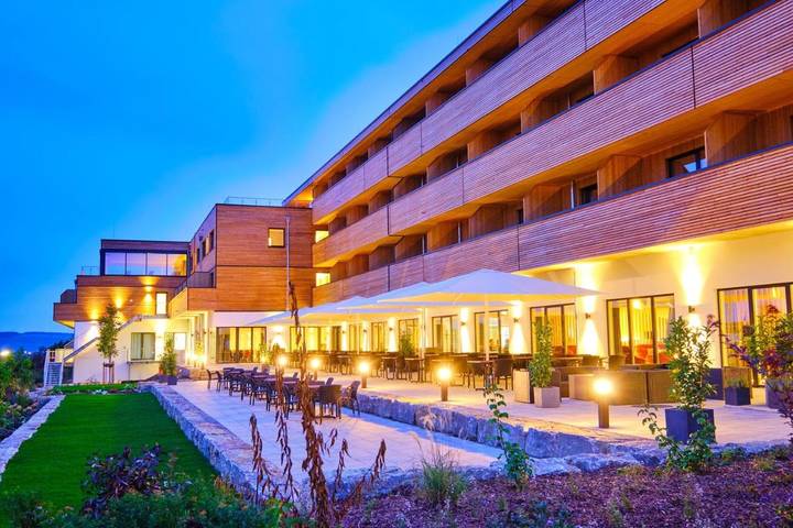 Hotel für 2 Personen, mit Terrasse und Pool sowie Sauna und Ausblick
