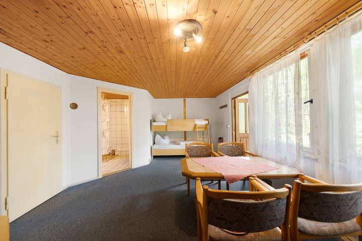 Bungalow '2 - Kimbucht' mit privater Terrasse und Gemeinschaftsgarten in Waldhufen, Oberlausitz-Niederschlesien