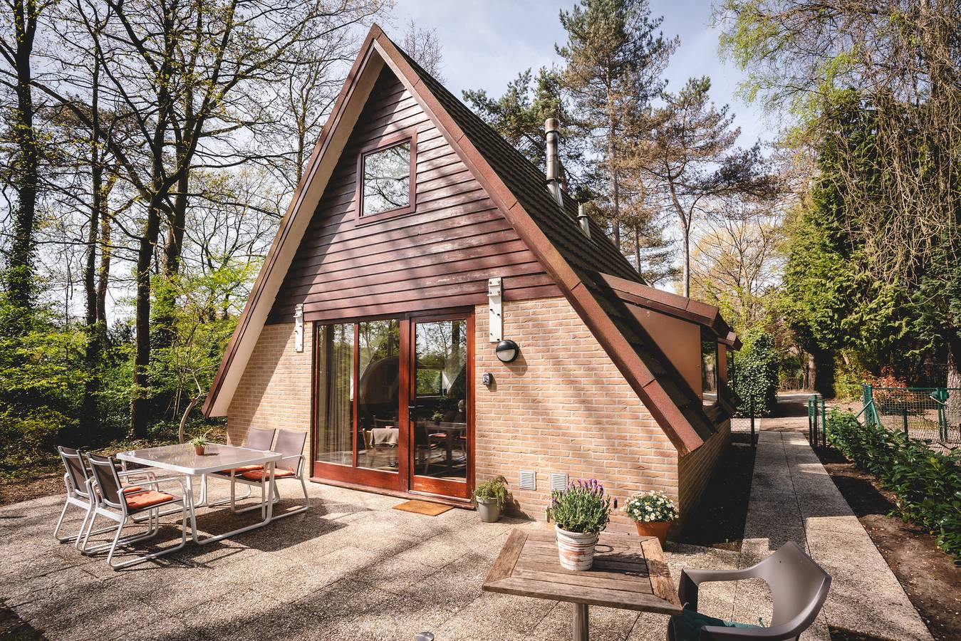 Ferienhaus für 4 Personen mit Terrasse in Rekem, Lanaken