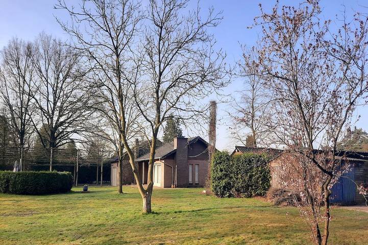 Ferienhaus für 8 Personen, mit Pool und Terrasse sowie Garten - 1
