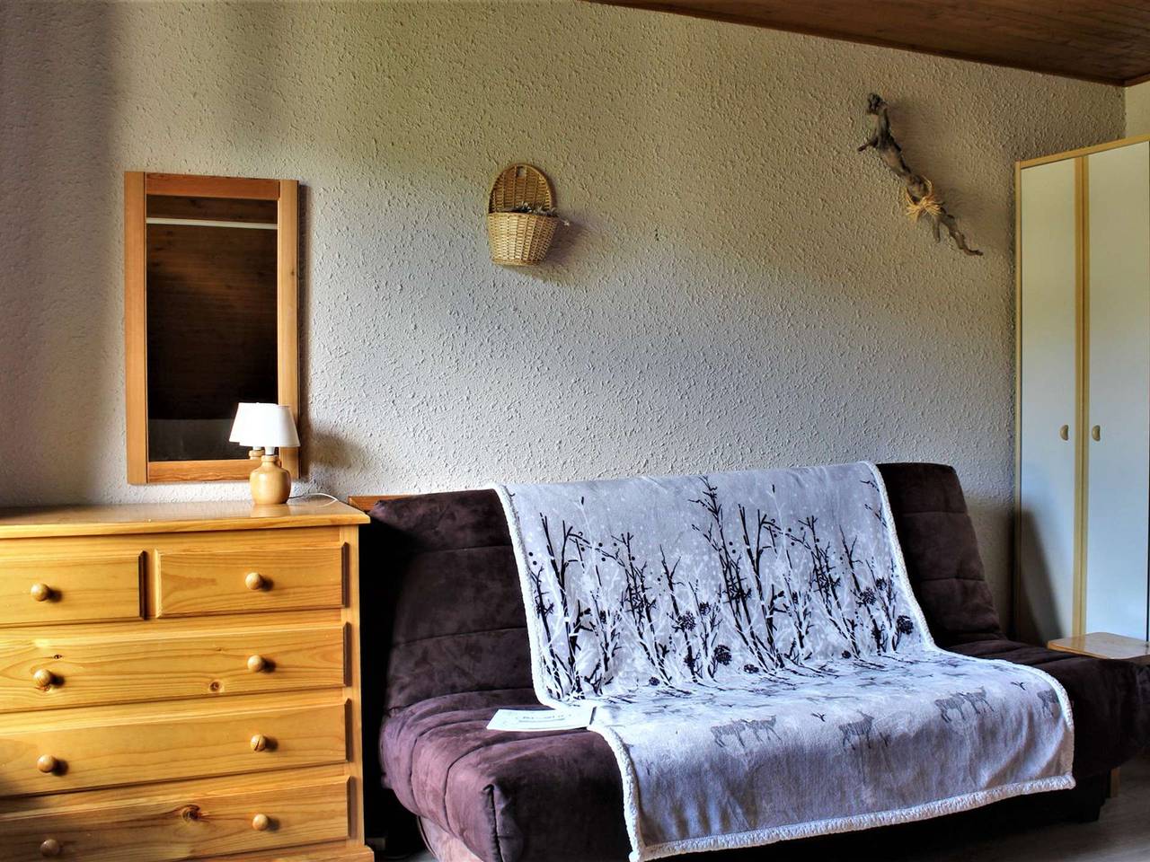 Apartamento entero, Estudio para 4 con balcón - Se aceptan mascotas - Parking gratuito in Station de Risoul, Risoul