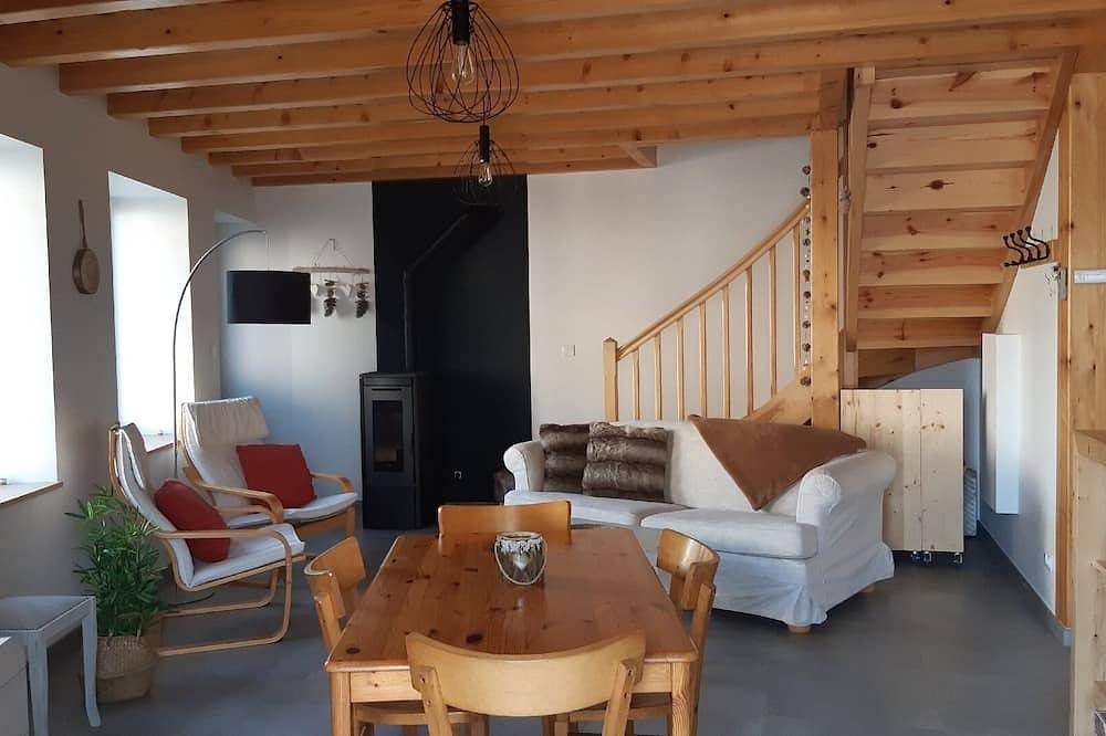 Le Pertuis - Ambiance Chalet, tout confort, proche du Puy-en-Velay in Le Pertuis, Haute-Loire