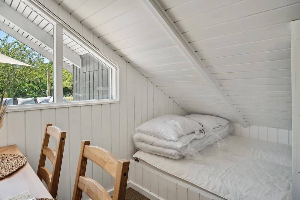 2 bedroom gorgeous home in Sejerø in Sejerø