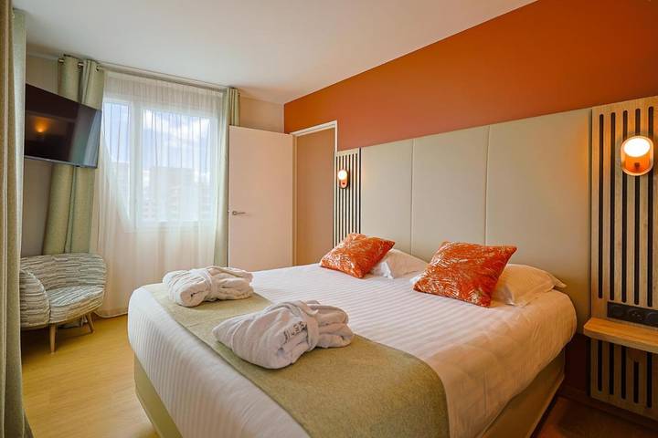 Hôtel pour 2 personnes, avec Jacuzzi ainsi que Terrasse et Sauna