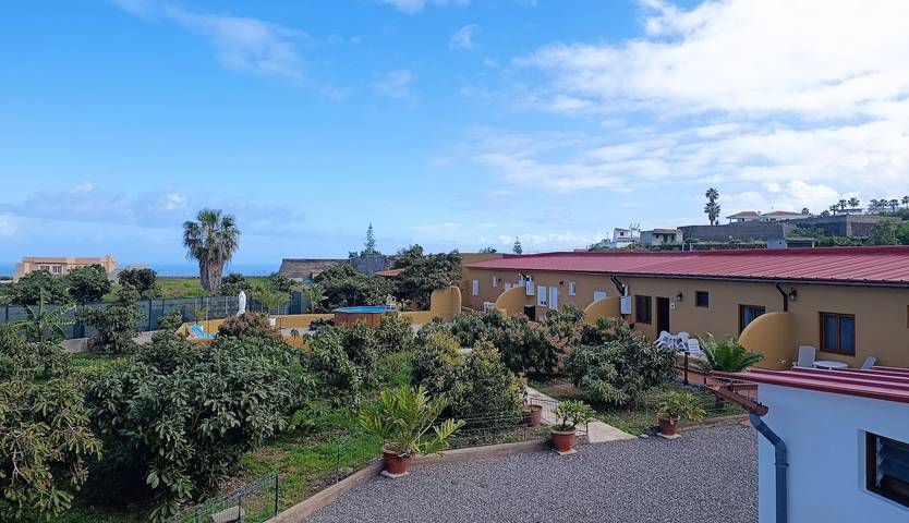Ferienhaus „Casas Quemahierro“ mit Ausblick, WLAN, Pool und Garten in La Mancha (Icod de los Vinos), Icod de los Vinos