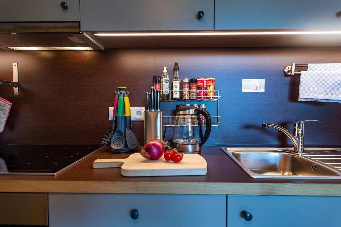 Ganze Wohnung, Ferienwohnung "Gass B" mit Bergblick, Privater Terrasse und Wlan in Albions, Lajen