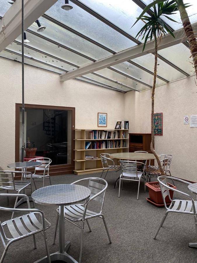 Hôtel pour 5 personnes, avec terrasse et vue, animaux acceptés dans Office De Tourisme D Auxerre Quais - 2