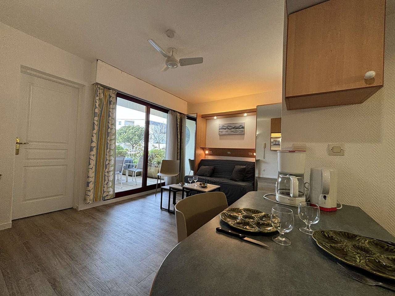 Appartement entier, Appartement cosy 4 pers à La Rochelle avec piscine in La Rochelle, Région de La Rochelle