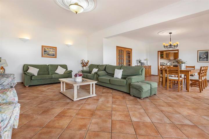 Vila 'Casa Campo' com Vista para o Mar, Piscina Privada, 2 Terraços & Wi-Fi in Boliqueime, Distrito de Faro