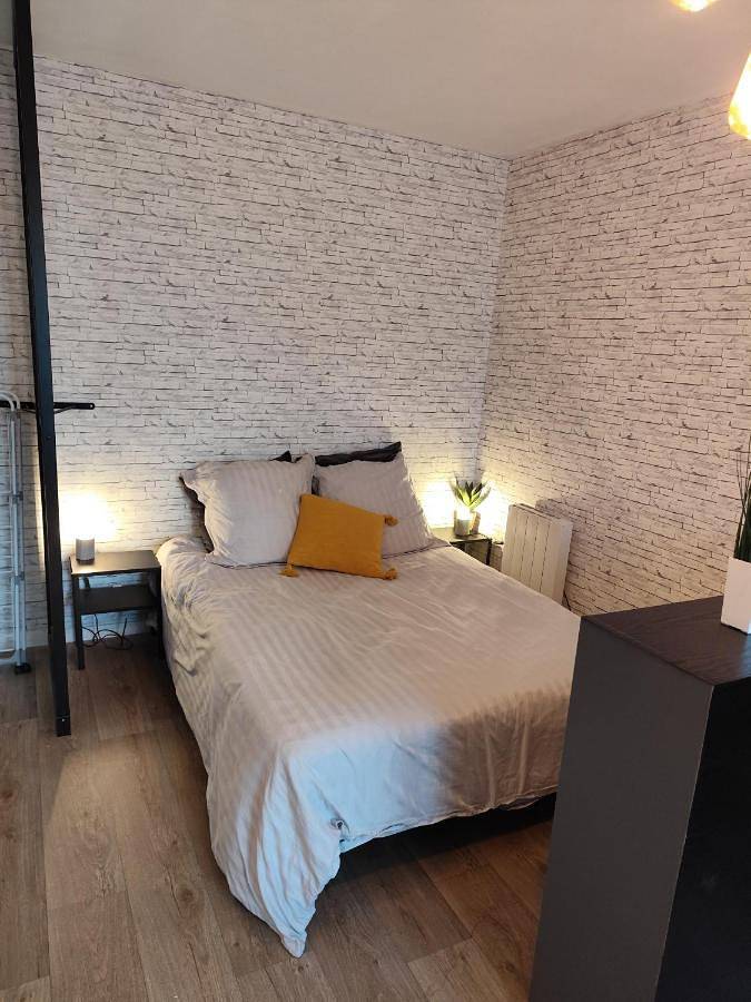 Gîte pour 2 personnes, avec terrasse à Élancourt - 3