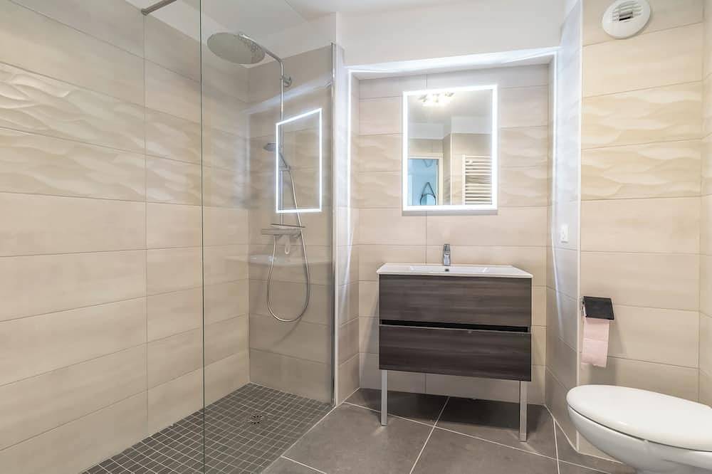 Appartamento intero, Beautiful apartment with terrace & pool - Near Monaco in Beausoleil, Nizza e dintorni