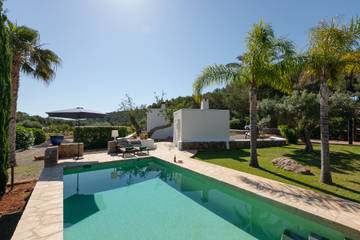 Villa voor 2 Personen in Santa Eulària des Riu, Oost-Ibiza, Afbeelding 2