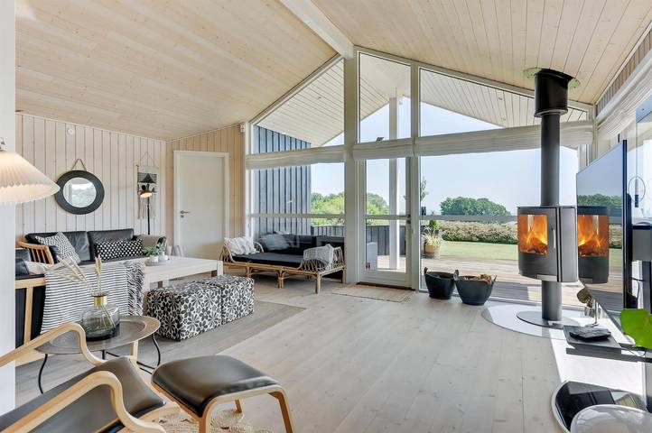 Ferienhaus für 8 Personen, mit Whirlpool und Terrasse sowie Garten und Sauna in Mommark - 4