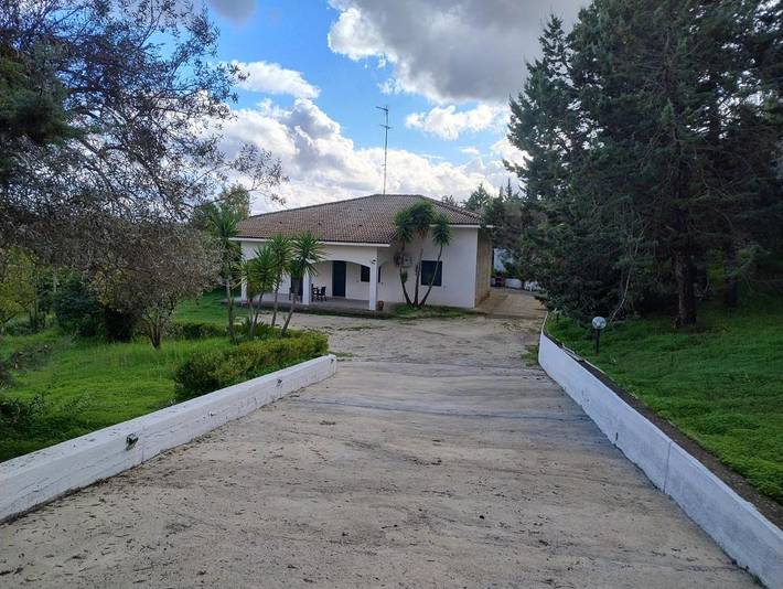 Location de vacances pour 4 personnes, avec Terrasse ainsi que Jardin et Vue à Caltanissetta