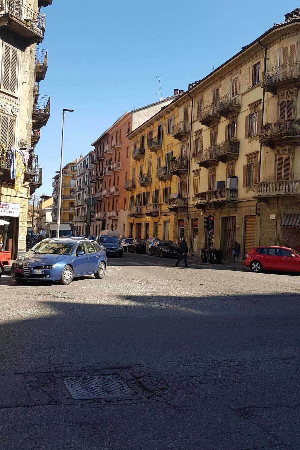 Apartamento entero, Wohnung 'Ascar' mit Balkon in Turín, Provincia de Torino