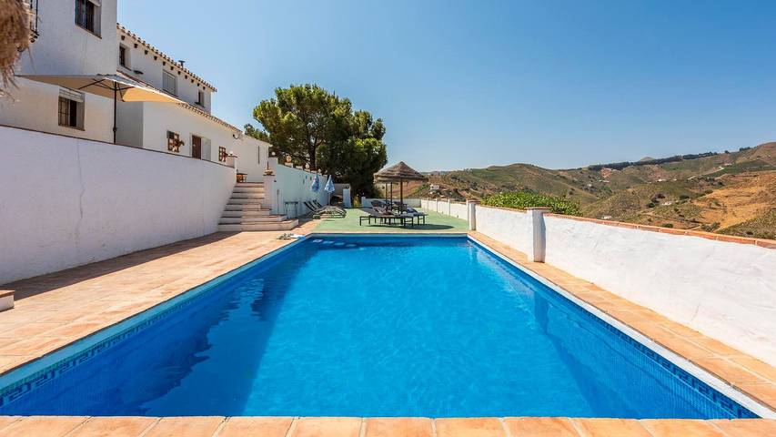 Casa rural para 8 personas, con balcón/terraza en El Borge - 2