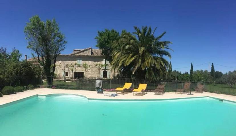 Maison de vacances pour 22 personnes, avec piscine ainsi que terrasse et vue