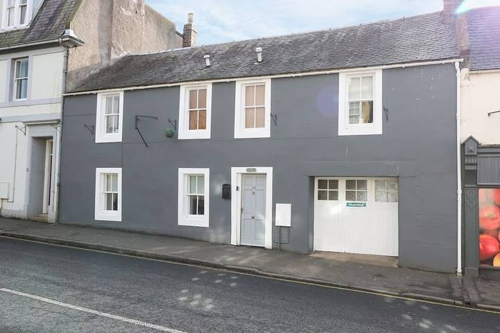 Holiday rental for 8 people, with garden in Coldstream