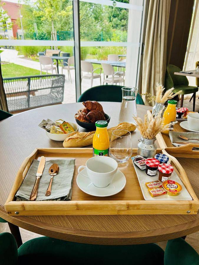 Location de vacances pour 4 personnes, avec piscine et jardin, animaux acceptés à Croix (homonymie) - 2