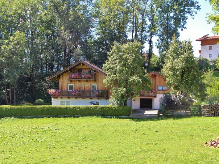 Ferienwohnung für 6 Personen, mit Balkon und Terrasse sowie Garten in Piesendorf
