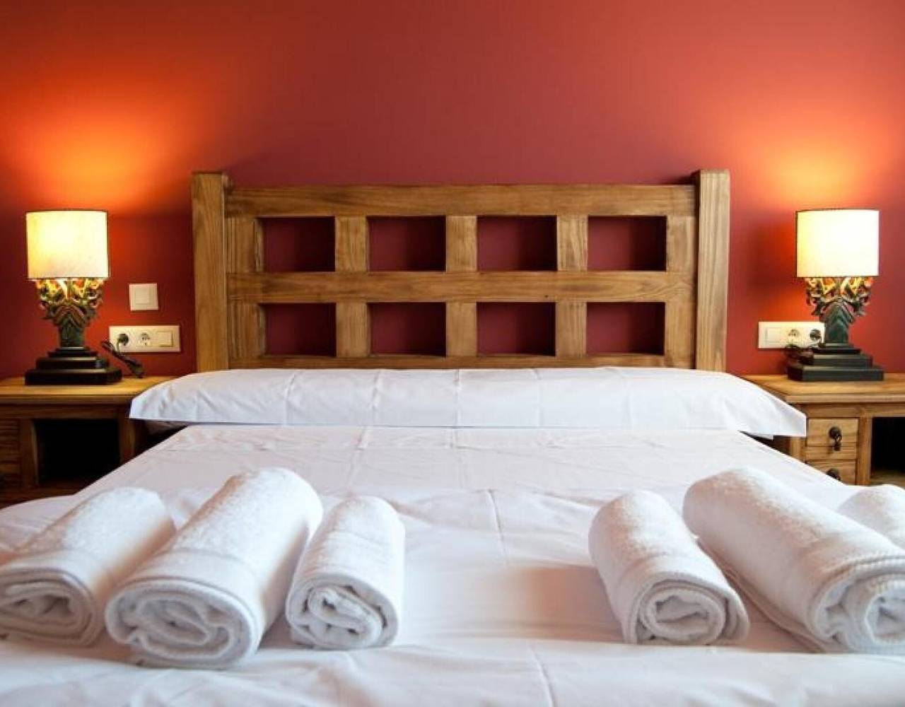 Country House 'Reyno De Bardenas' with Private Terrace, Private Garden and Wi-Fi in Cabanillas, Navarra Provins