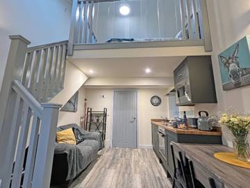 Log Cabin for 2 People in Lowlands, Ayrshire, Photo 3