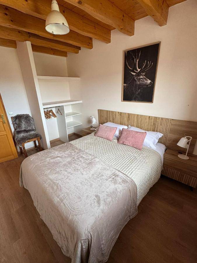 Location de vacances pour 10 personnes, avec jardin et vue à UR - 3