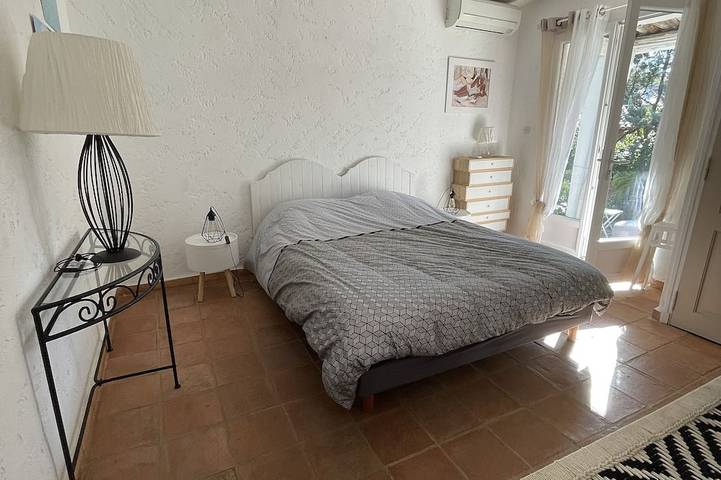 Ferienhaus für 6 Personen, mit Terrasse und Garten, mit Haustier in Grimaud - 2