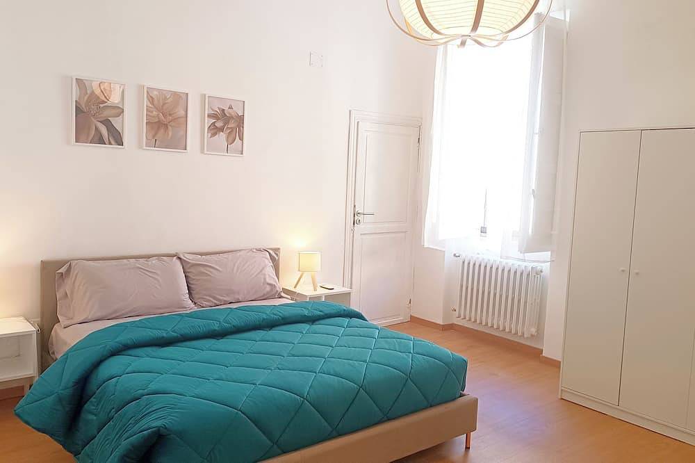 Ganze Wohnung, Civico 16 Guest House - a short walk from the center in Sulmona, L'Aquila Provinz