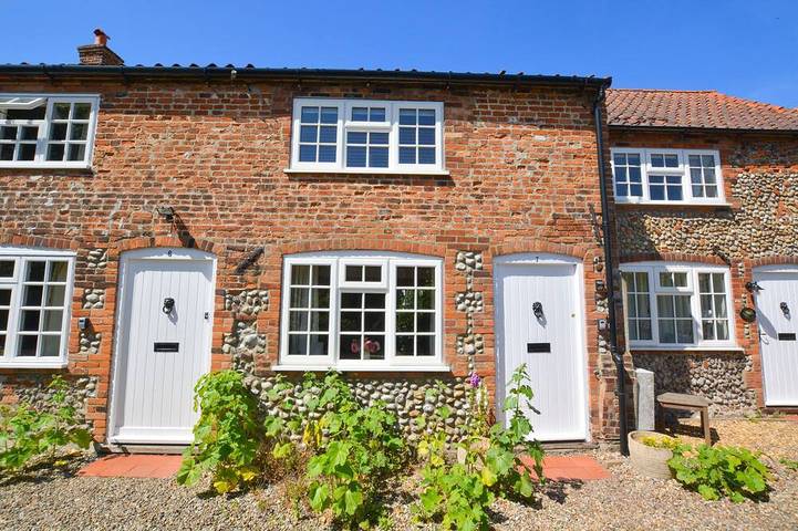 Holiday rental for 2 people, with garden in Holt