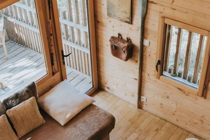 Entire apartment, La Cabane De La Saône, Lyon Country House in Caluire-et-Cuire, Lyon region