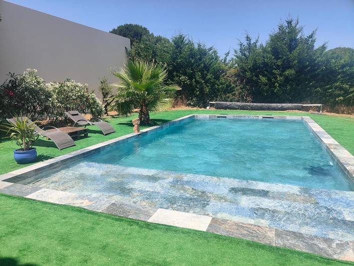 Location de vacances pour 8 personnes, avec piscine ainsi que jacuzzi et terrasse, animaux acceptés à Le Pouget - 3