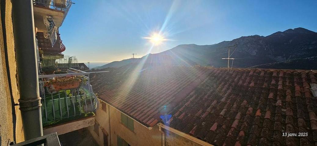 Gîte pour 5 personnes, avec balcon et vue, animaux acceptés à Castellar - 2