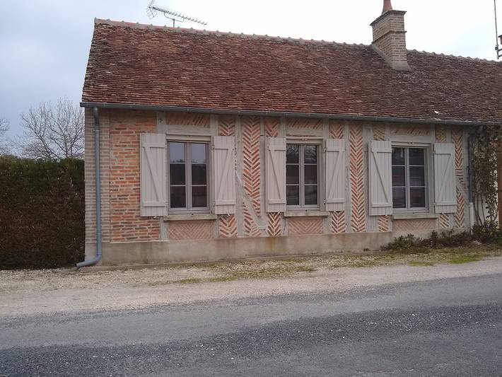 Gîte pour 6 personnes, avec terrasse et jardin, animaux acceptés à La Ferté-Beauharnais