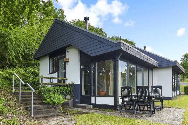 Ferienhaus für 4 Personen, mit Balkon/Terrasse und Terrasse an der Mosel