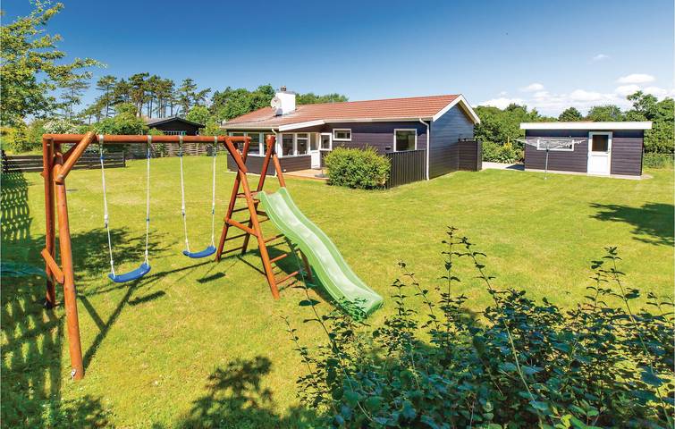 Ferieudlejning for 6 personer, med Terrasse og Have i Stillinge Strand