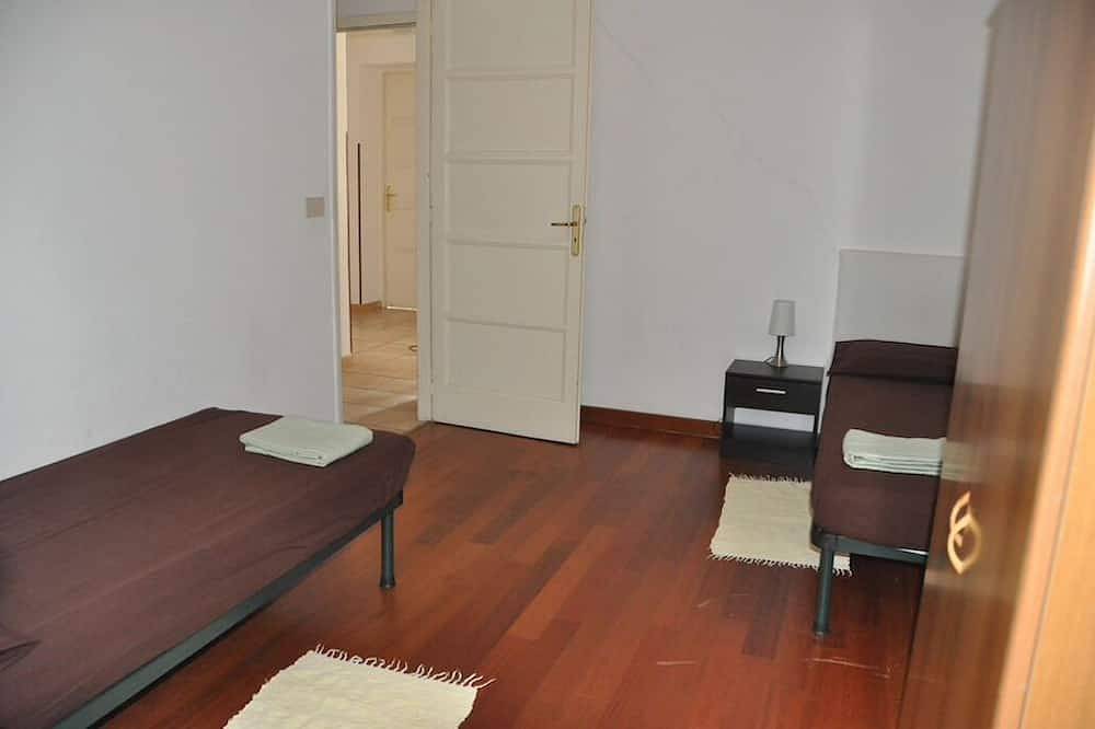 Geheel appartement, Appartamento Vista Mare 100mq + Terrazzo 100mq + Balcone in Ospedaletti, Ospedaletti Gemeente