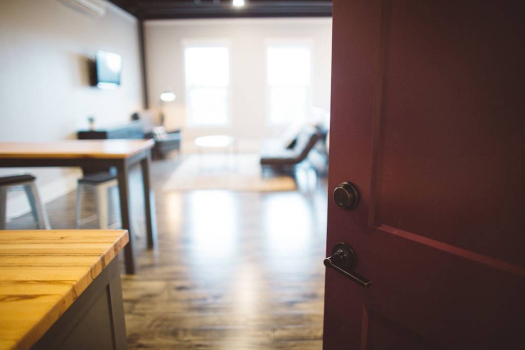 Ganze Wohnung, Last Minute Preise! Luxuriöse Kaminsuite in einem modernen Loft in Wine Country in Dundee (OR), Yamhill County