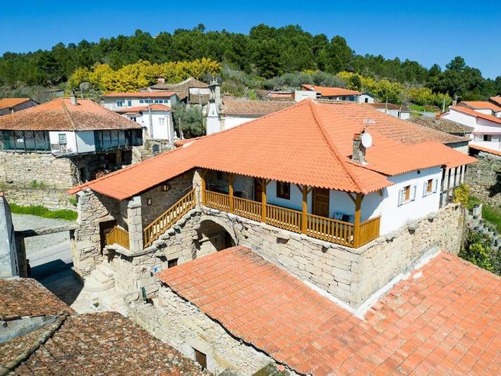 Casa de férias para 5 pessoas, com Varanda e Terraço e ainda Jardim and Vista em Valpaços