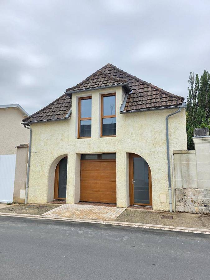 Three-Bedroom House in Jaunay-Clan, Vienne (France)