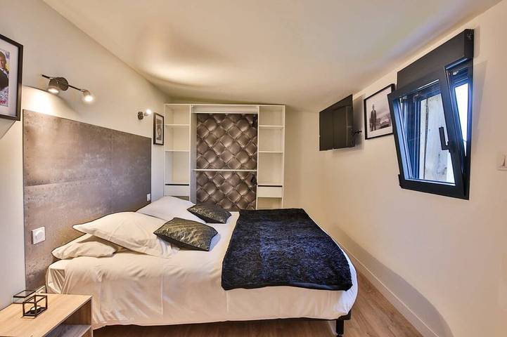 Chalet cinema-Chalet-Confortable-Baño en la habitacion-Vista al Jardín in Clermont-Créans, Sarthe