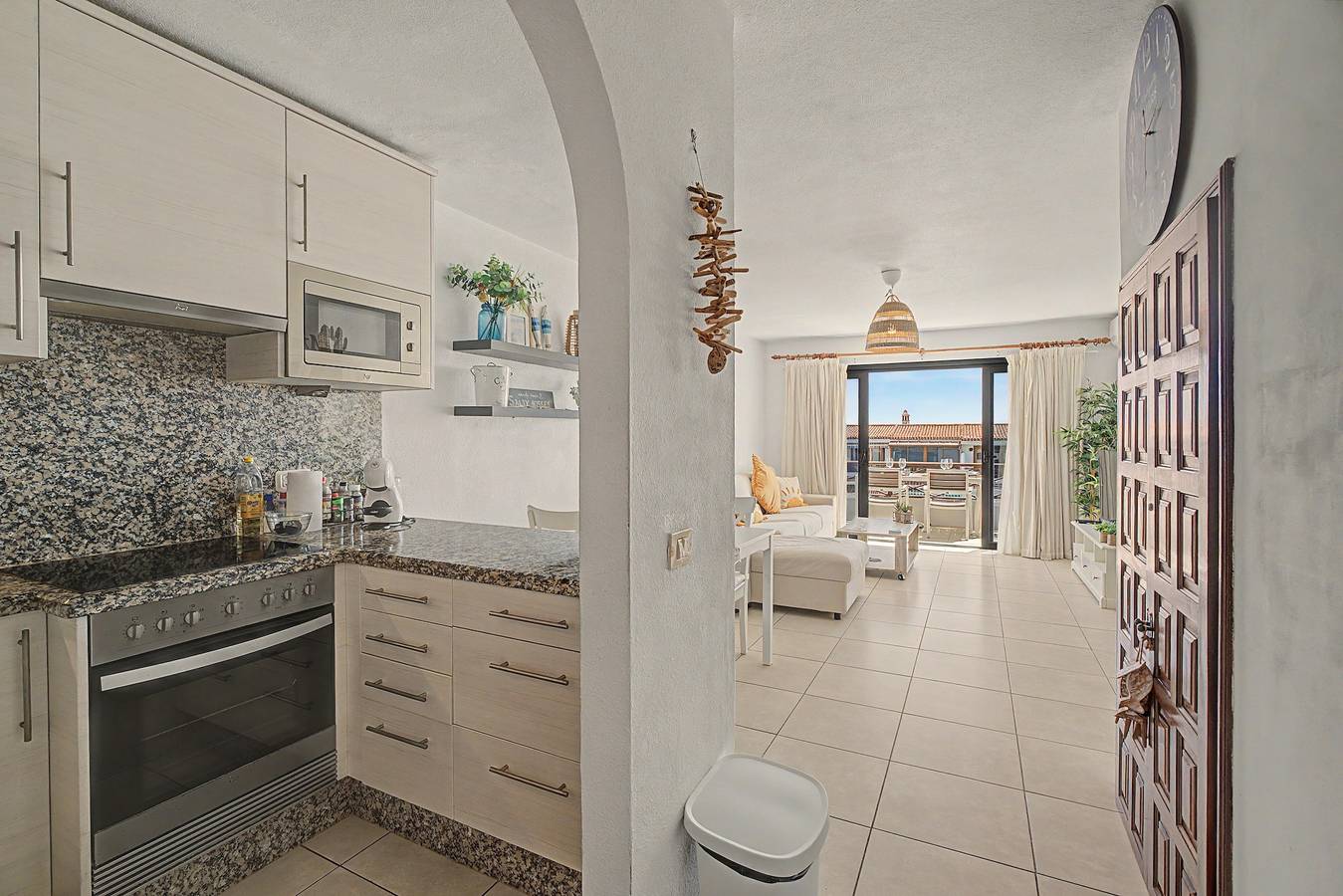 Entire apartment, Apartment with Beautiful Ocean View, Pool, Garden, Terrace & Wi-Fi in Callao de la Cochina (Arona), Arona