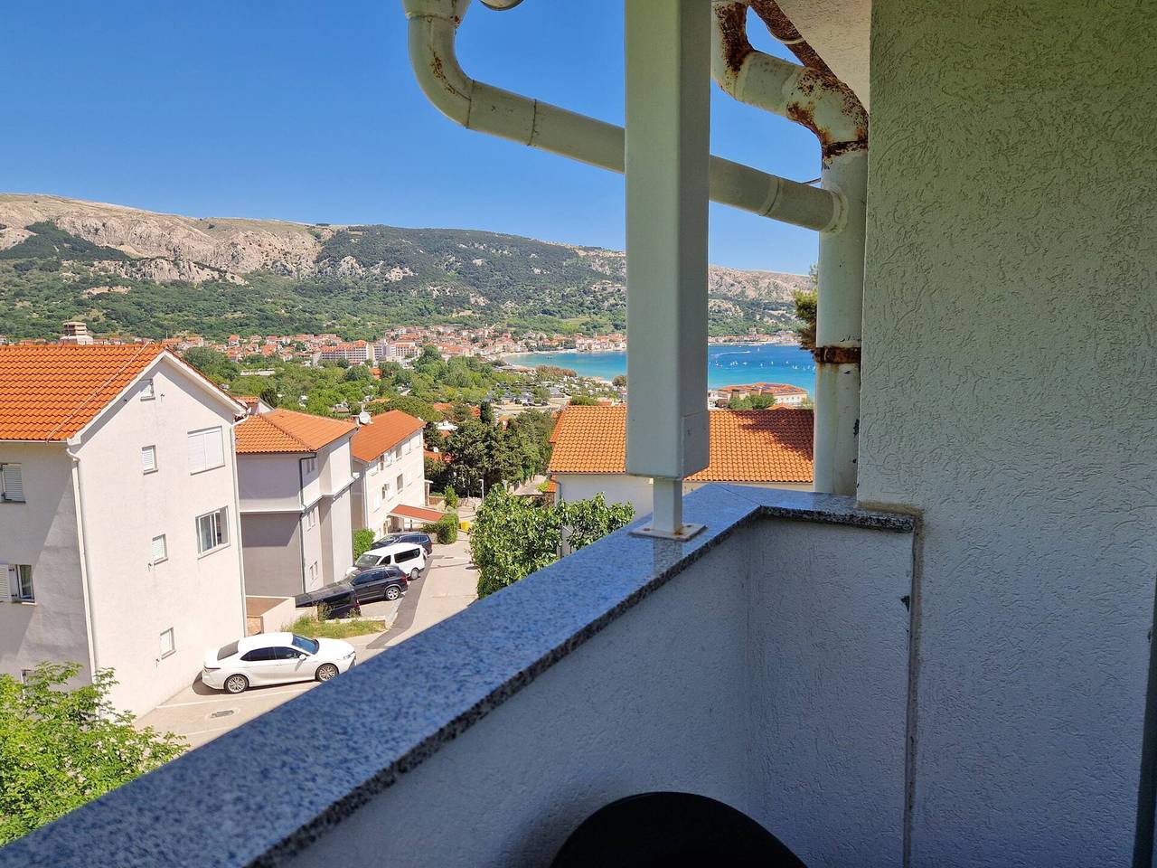 Entire apartment, Aapartment Zoric - with Balcony, 400m from the Beach in Baska, Krk