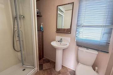 Static Caravan for 8 People in Caister-on-Sea, Great Yarmouth, Photo 4