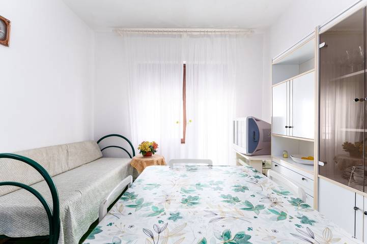 Gîte pour 4 personnes, avec balcon dans San Giovanni Sardinia - 2