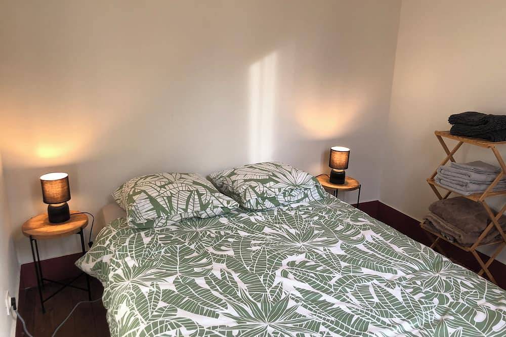 Apartamento entero, Cozy 3-room apartment with private garden, nestled 200m from the station and the Loire. in Nevers, Nièvre
