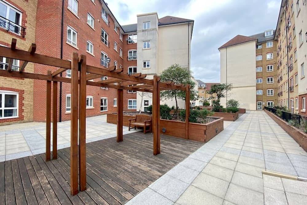 Entire apartment, Modern City Centre Apartment | High Speed Internet in Northampton, Northamptonshire