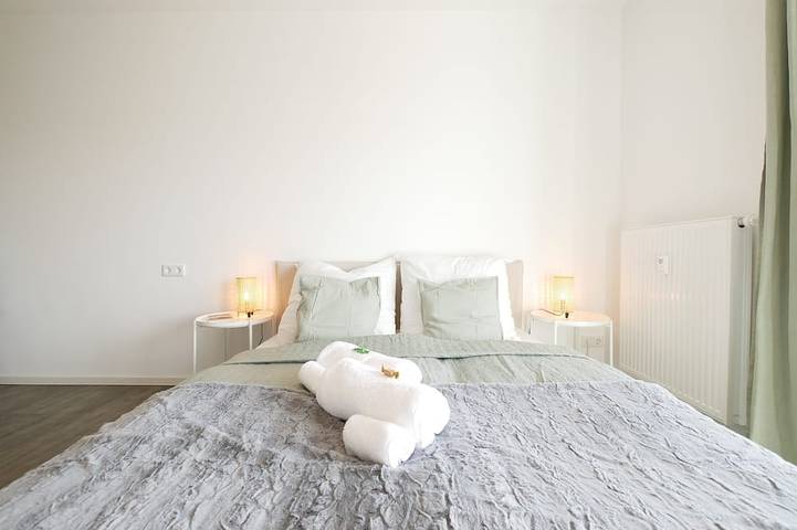Ganze Wohnung, Zentral, modern, gemütlich mit Balkon & Tiefgaragenstellplatz in Paderborn, Nordrhein-Westfalen